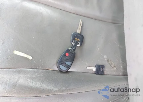 2001 Infiniti I30 Luxury из США, поврежденный, VIN JNKCA31A91T035878